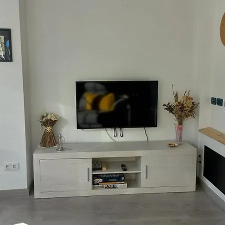 Lar Abeancos * Melide